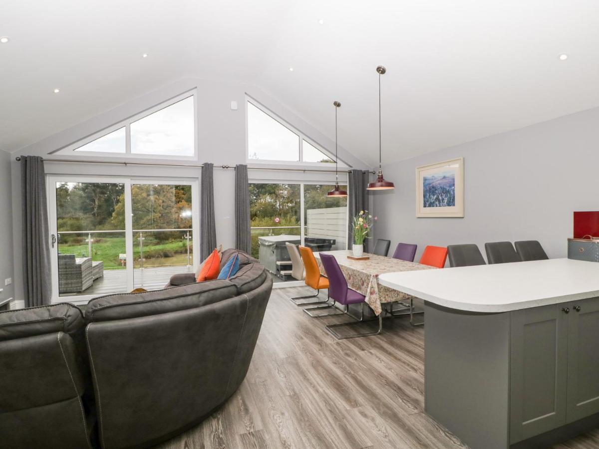 Villa 1 Oak Park Tiverton  Esterno foto