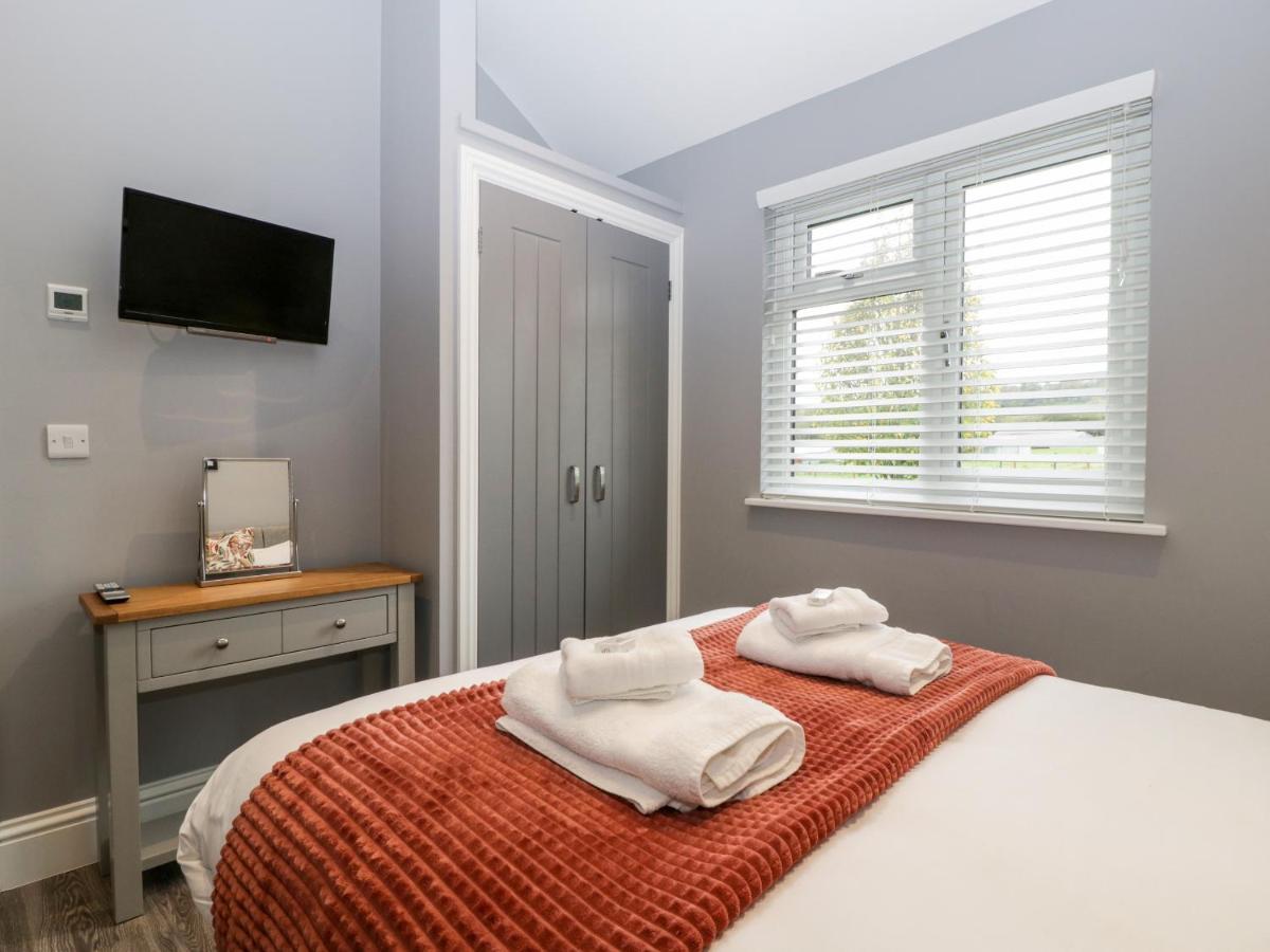 Villa 1 Oak Park Tiverton  Esterno foto